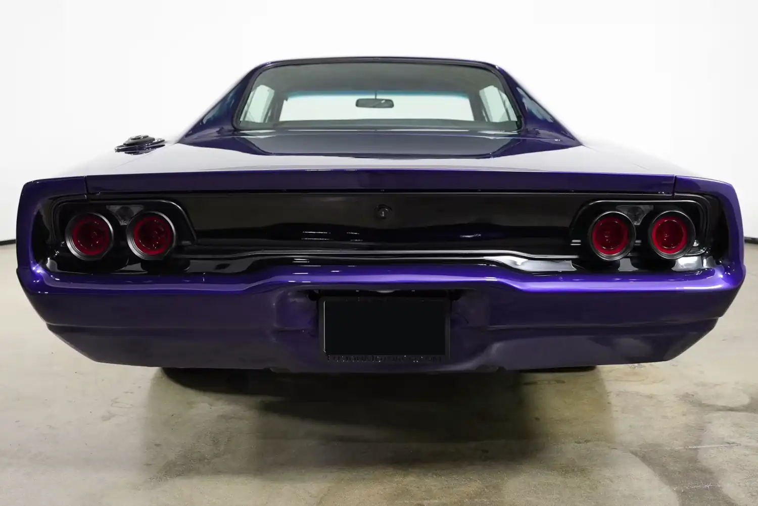 Hellcat-Powered Classic: 1968 Dodge Charger R/T Custom with 6.2L Supercharged V8