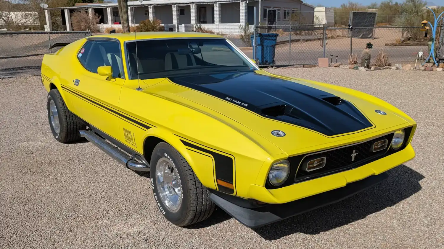 Yellow Jacket: 1972 Ford Mustang Mach 1, Ram Air 351 and Iconic Muscle Style