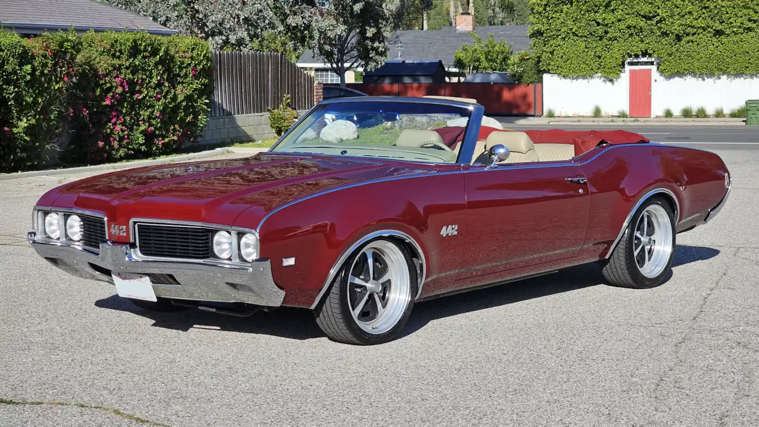 1969 Oldsmobile Cutlass Pro Touring Convertible: A Custom-Built Icon with Celebrity Ties