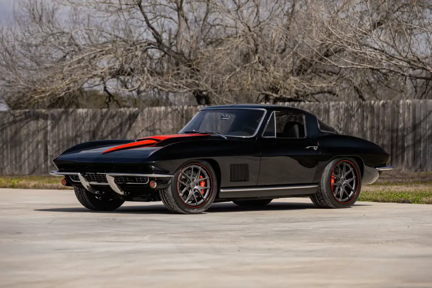 Shadow Striker: A ’67 Corvette Custom Coupe Crafted for the Modern Road