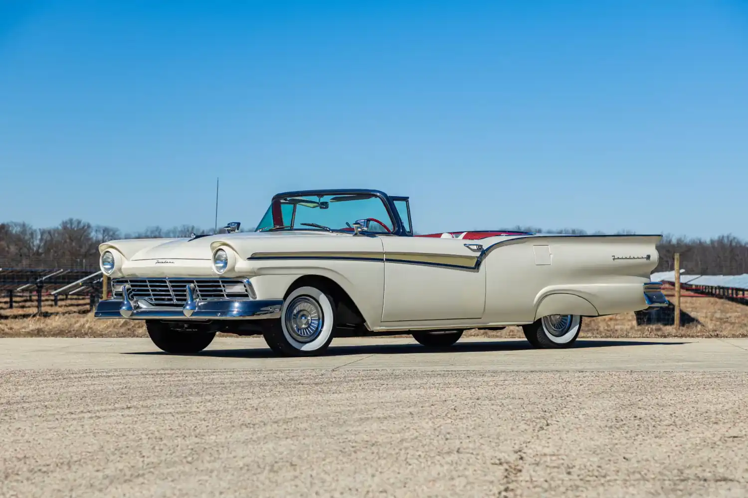 Supercharged Sunset: 1957 Ford Fairlane 500 F-Code Skyliner, 312 V8, Retractable Rarety