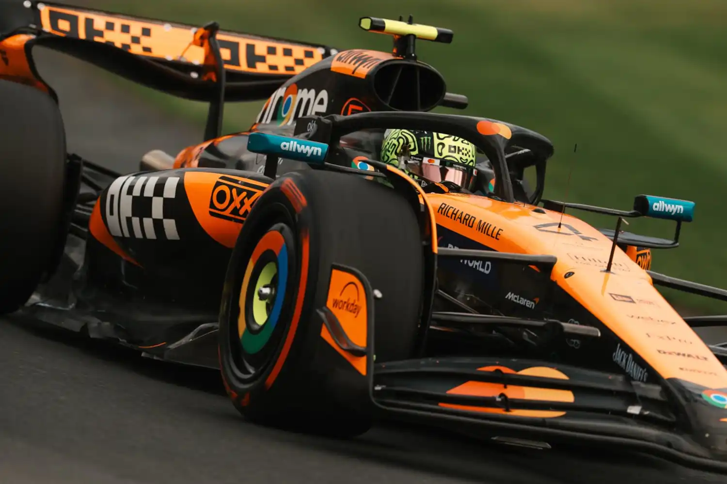 McLaren’s Melbourne Masterclass: Norris Takes Pole, Piastri Locks Out Front Row