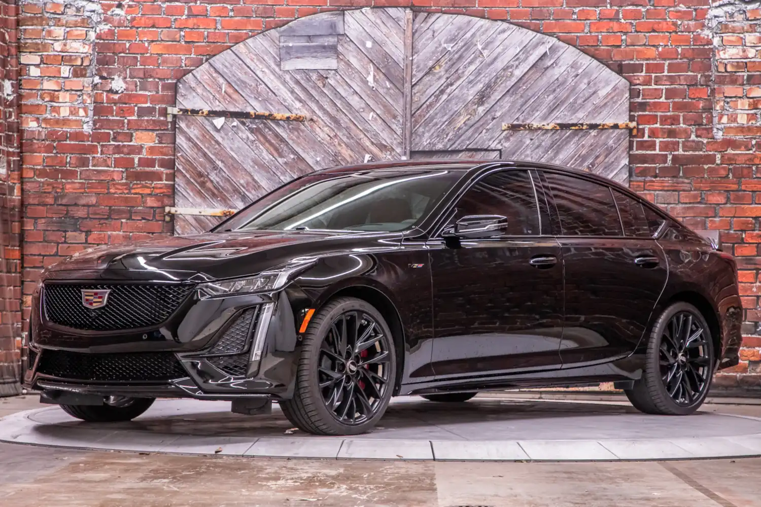 2023 Cadillac CT5-V: Black Raven Majesty