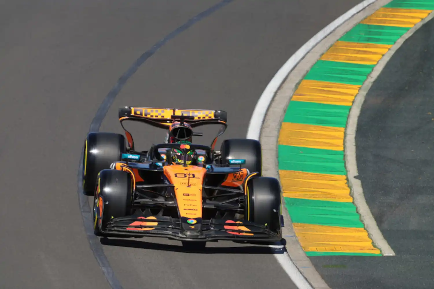 F1 – Piastri Leads Final Australian GP Practice, Bearman Crashes Again