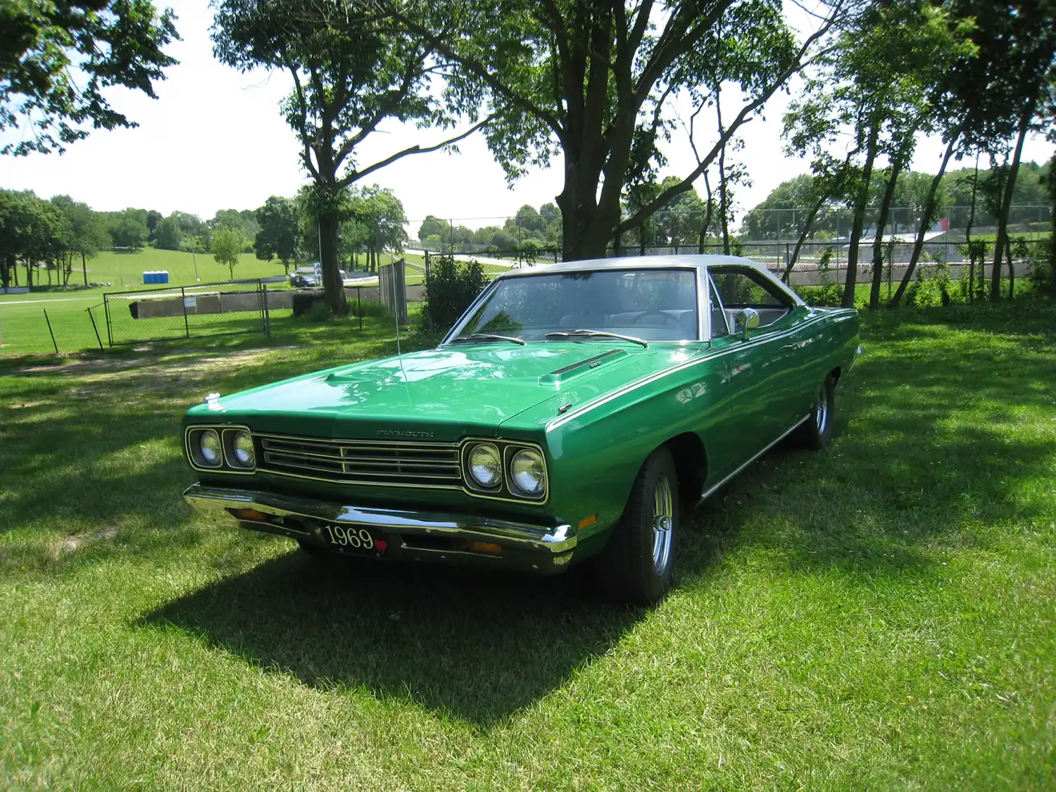 1969 Plymouth Road Runner: Iconic Muscle Car Ready to Roar