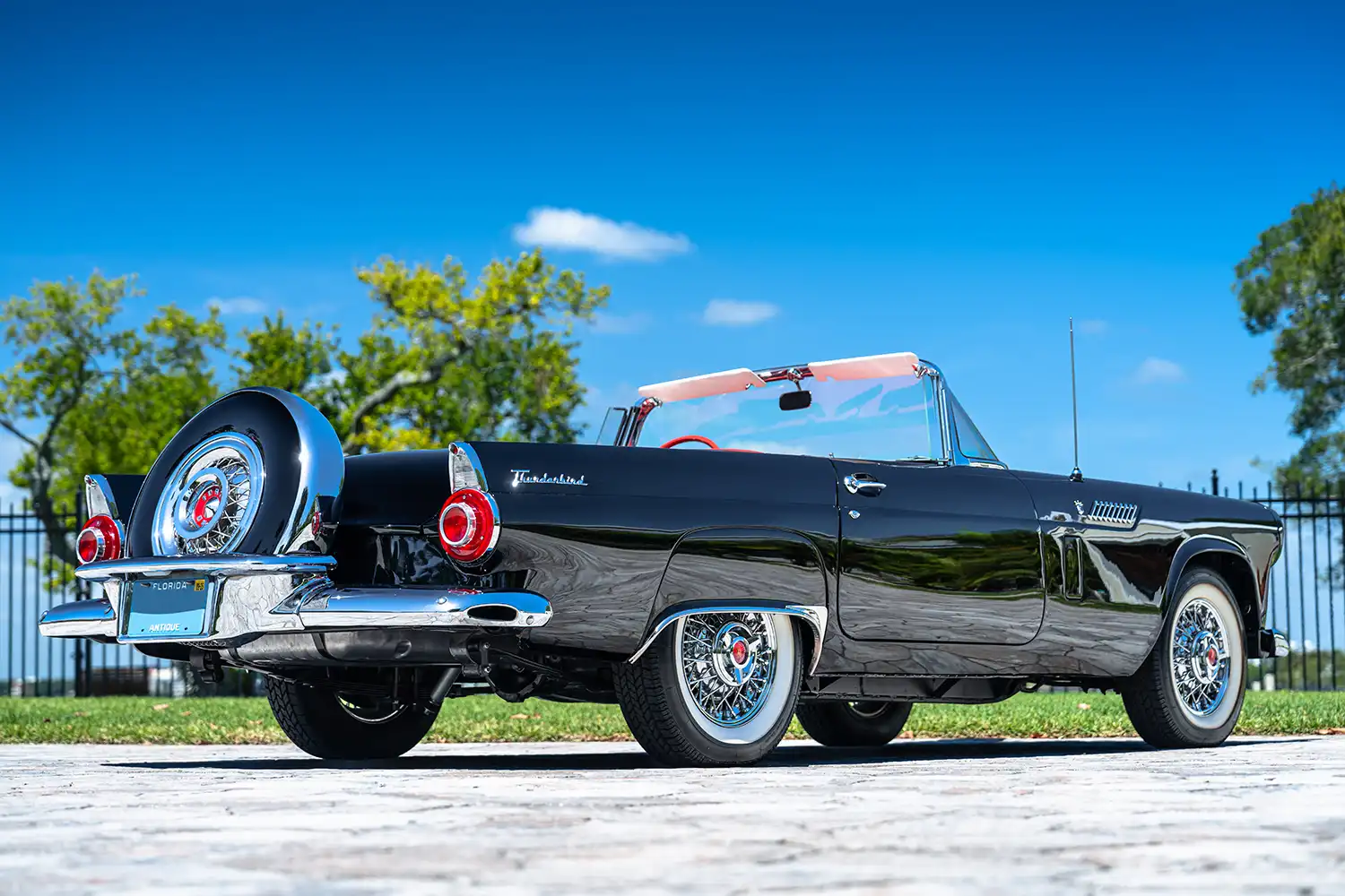 1956 Ford Thunderbird