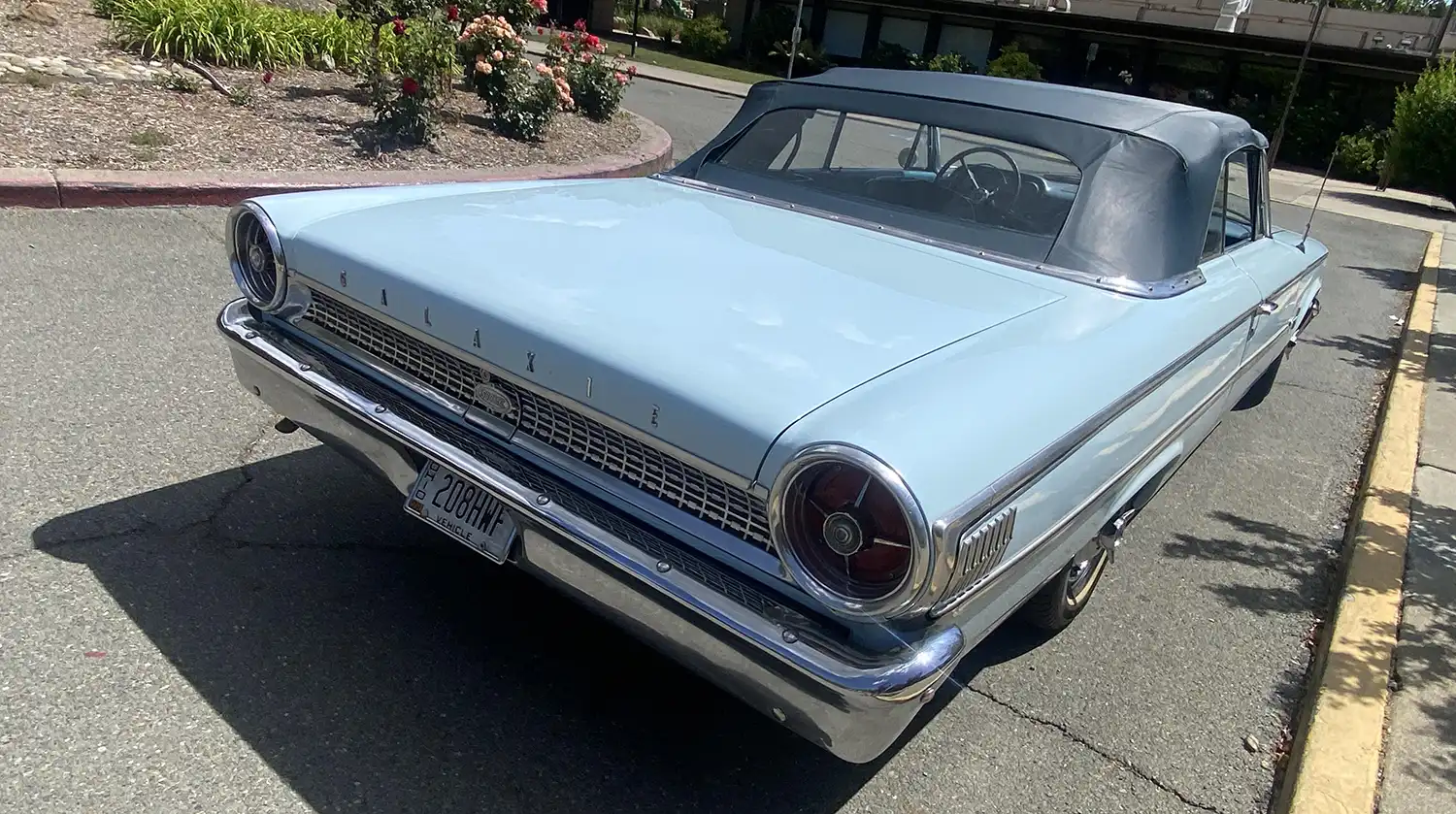 Timeless Blue: A 1963 Ford Galaxie 500XL Convertible Icon