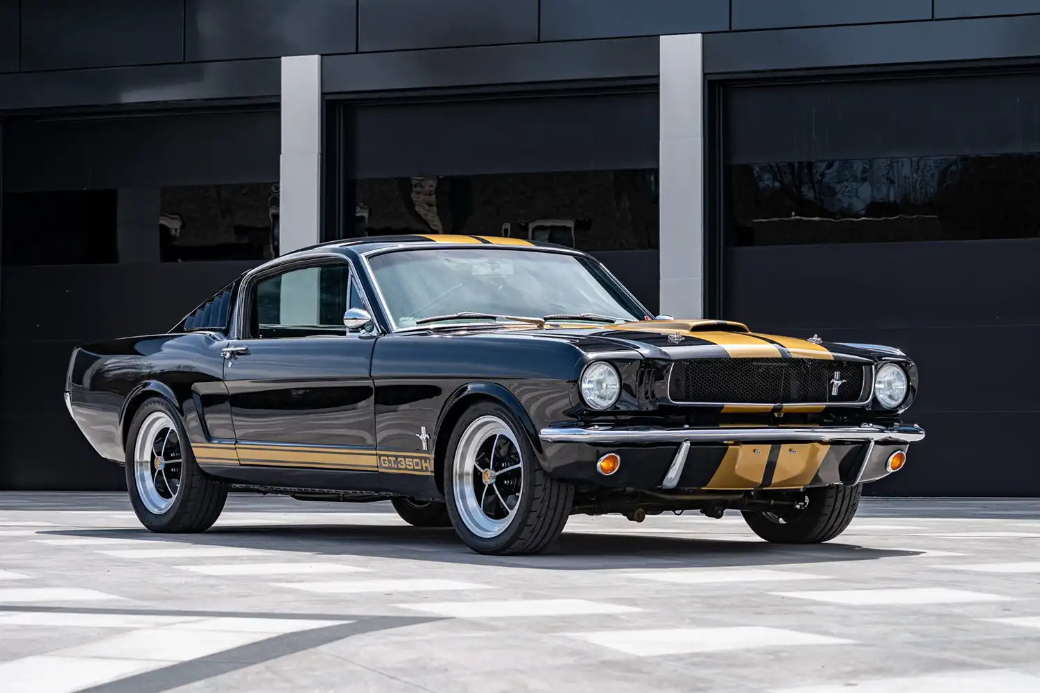 1965 Ford Mustang Fastback Restomod