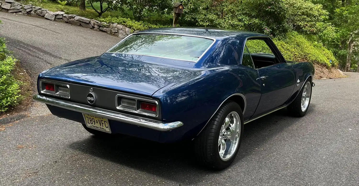 Restomod ’68 Camaro: 350 V8, 5-Speed, Modern Wheels
