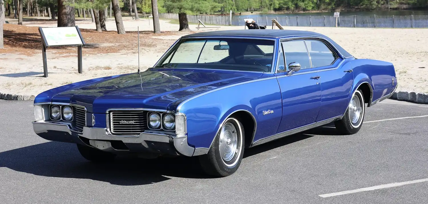 1968 Oldsmobile Delmont 88: Blue Cruiser with V8 Power