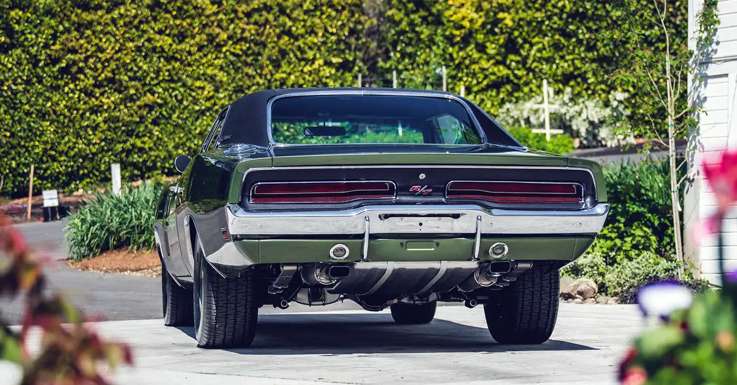 1969 Dodge Charger R/T Hemi: A True Legend of Muscle Car Power 1969 Dodge Charger R/T Hemi: A True Legend of Muscle Car Power