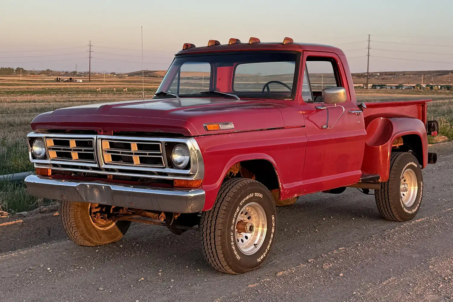 Red Rough Rider: The 1971 Ford F-100 Custom 4×4 Flareside