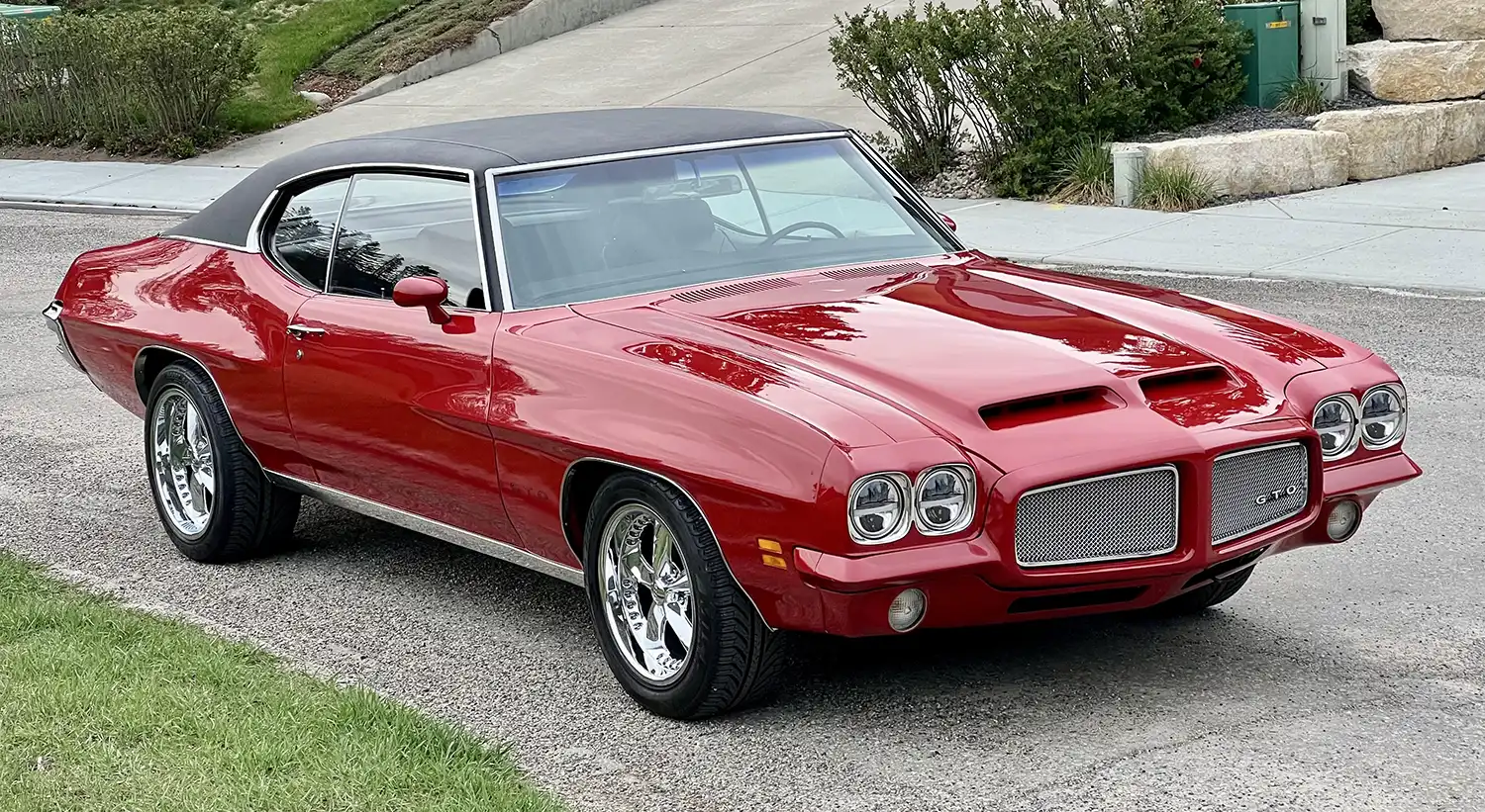 The Resurgent 1971 Pontiac GTO: A Red and Black American Icon