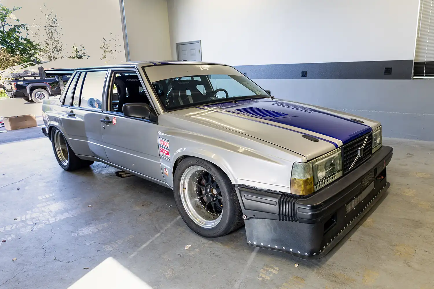 1985 Volvo 740 Turbo: Widebody Race Car with 591 HP Potential
