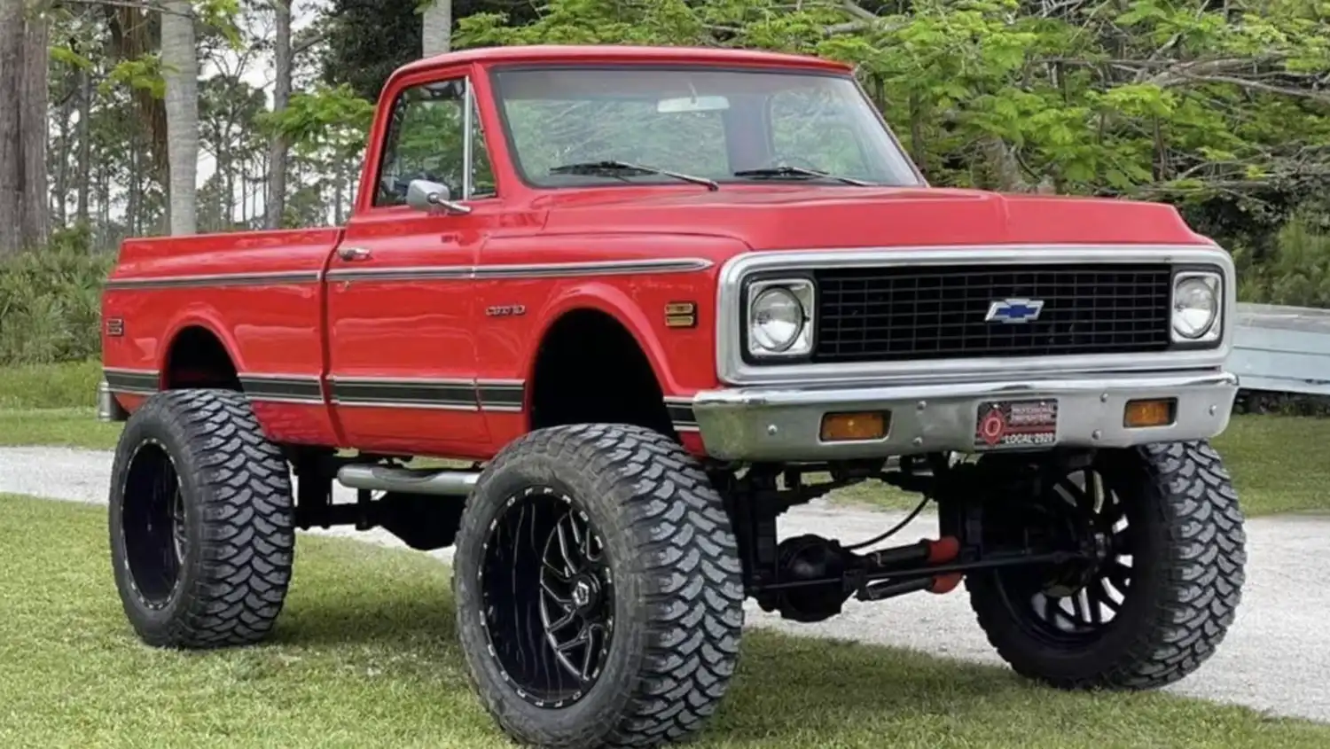 The 1968 Chevrolet Custom Pickup: A Red Powerhouse