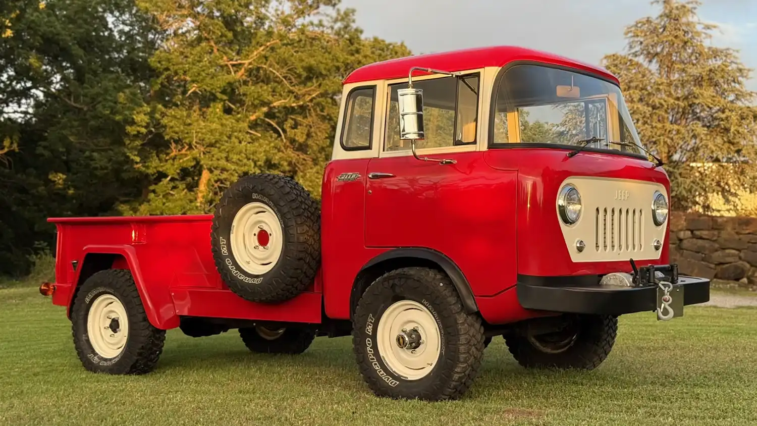 1960 Jeep FC170 Pickup: A Classic Forward Control Ready for Adventure