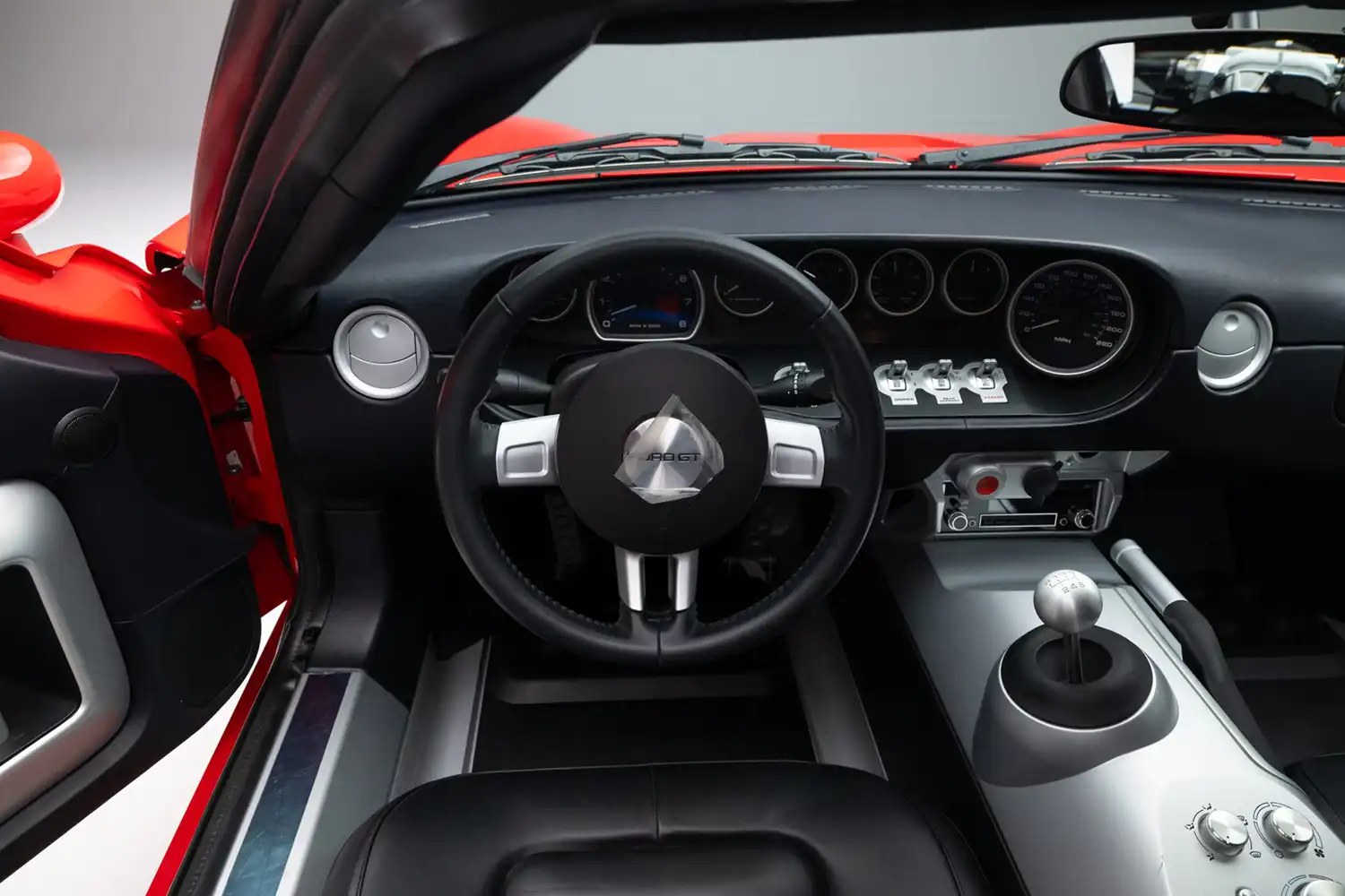 2005 Ford GT Supercharged V8