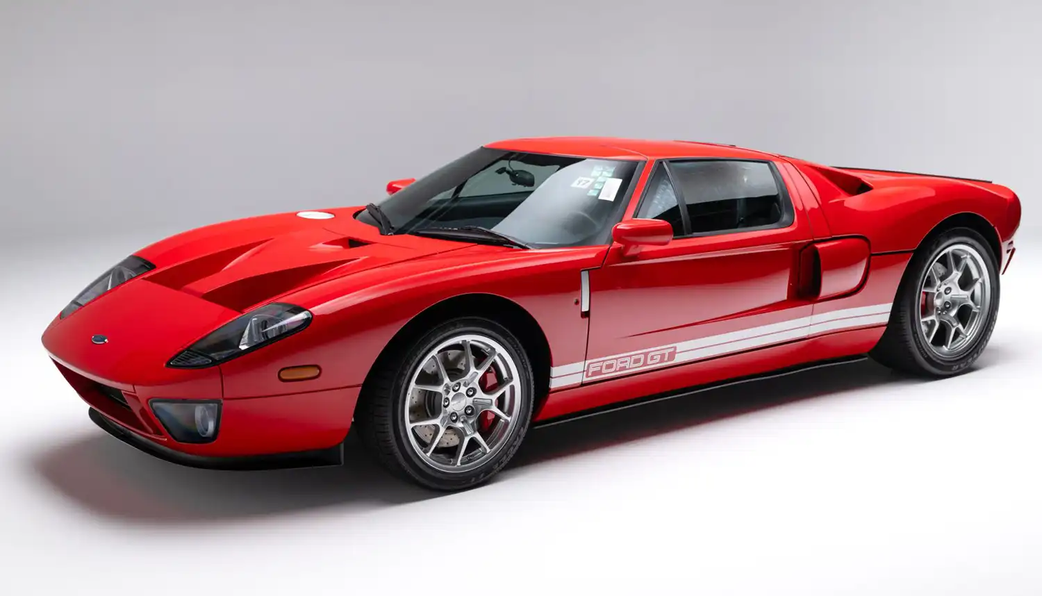 High-Performance Icon: The 2005 Ford GT Supercharged V8