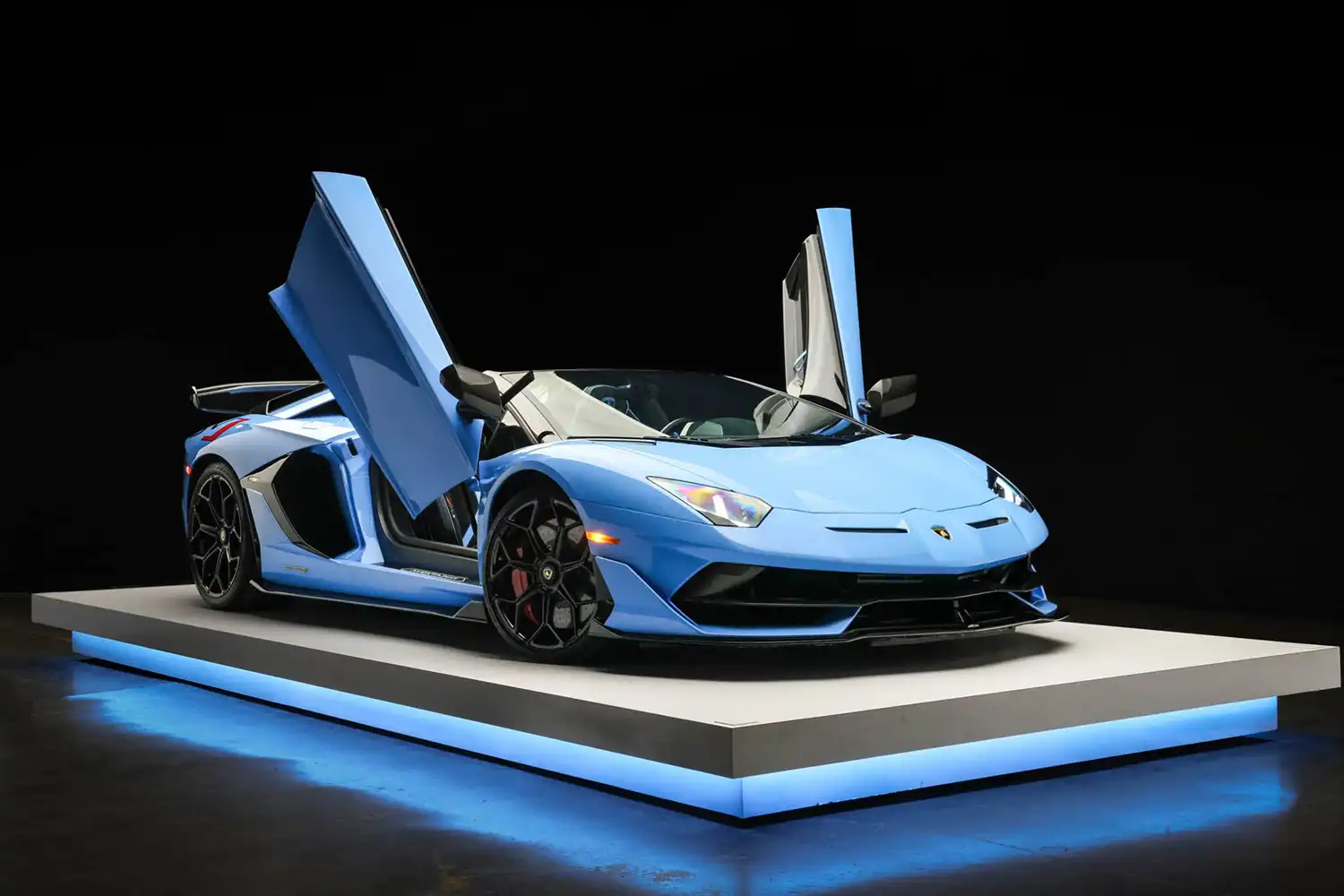 2020 Lamborghini Aventador SVJ Roadster: Blu Cepheus Fury