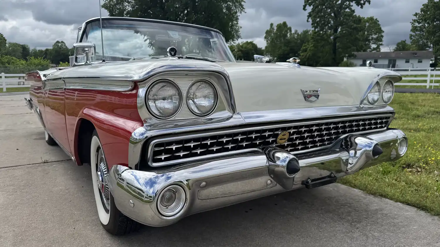 Red and White Marvel: The 1959 Ford Fairlane 500 Galaxie Skyliner