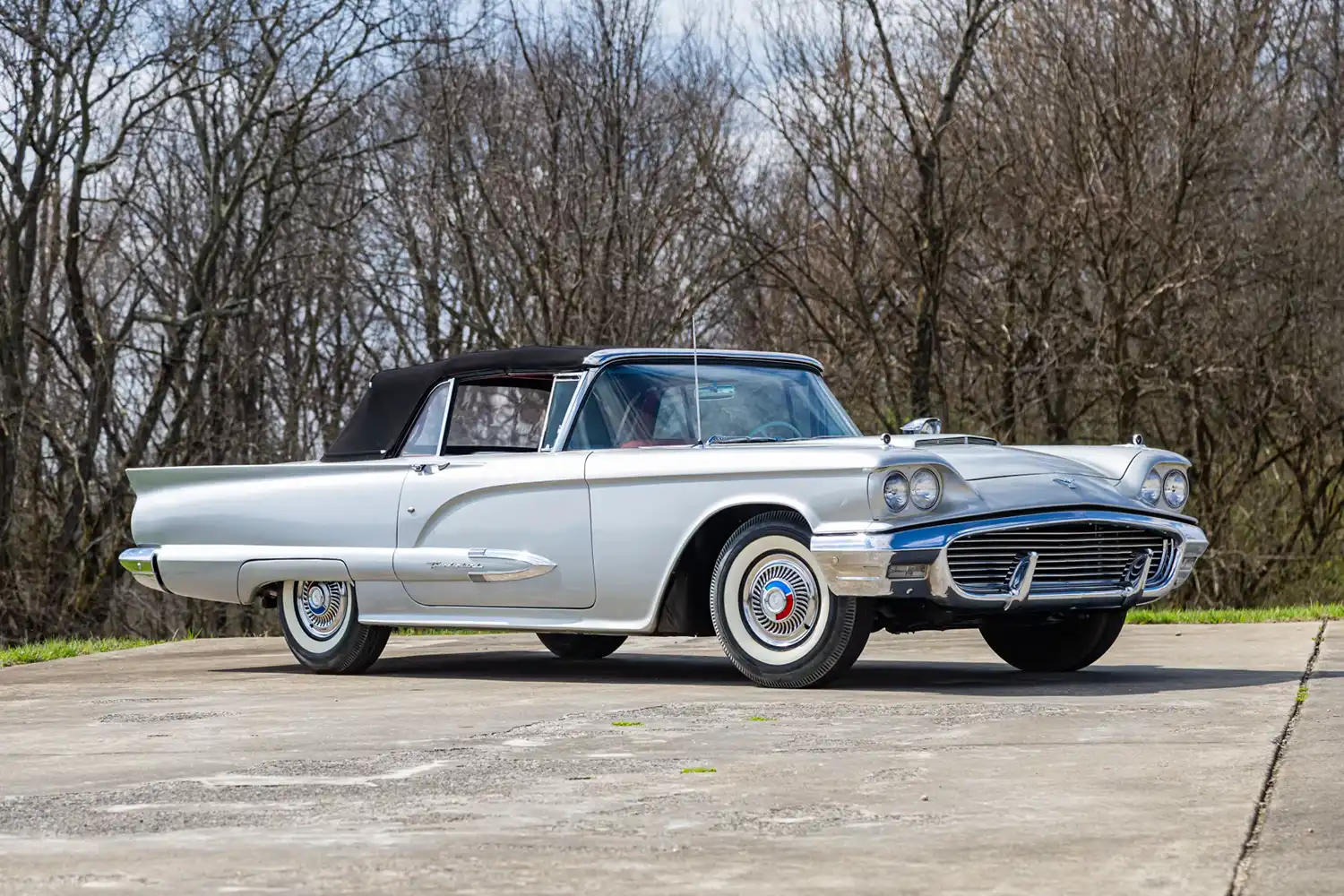 Award-Winning 1959 Ford Thunderbird Convertible: Platinum Perfection
