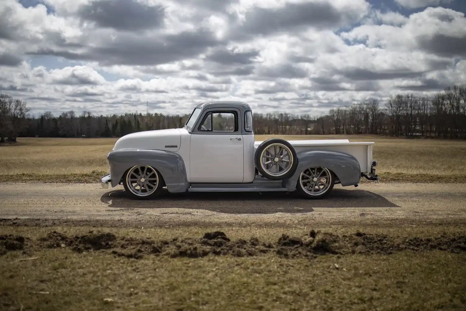The Revitalized 1952 Chevrolet 3100 5-Window Pickup: A Modern Classic
