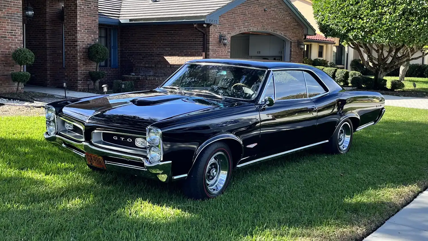 Timeless Muscle: 1966 Pontiac GTO – A Florida Summer Gem