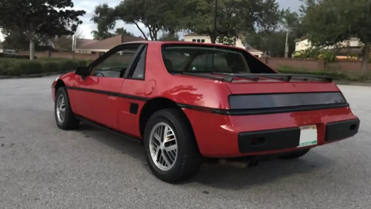 984 Pontiac Fiero SE