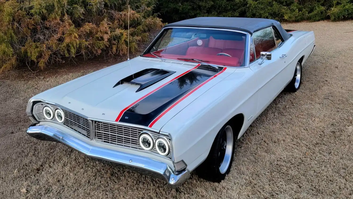 Iconic Cruiser: The Timeless 1968 Ford Galaxie 500 Convertible