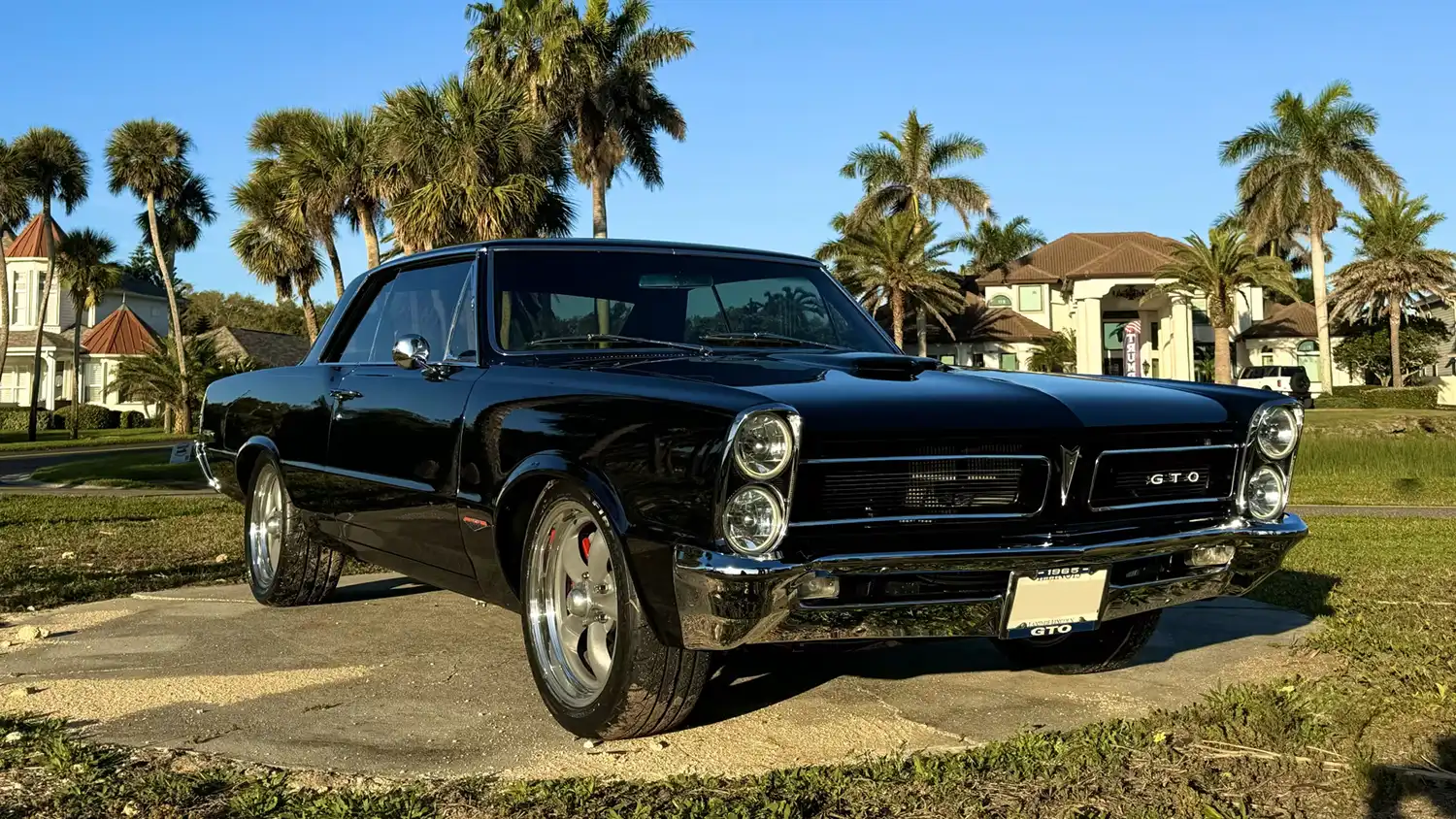 1965 Pontiac GTO Hardtop: A Potent 498 Stroker with Modern Upgrades