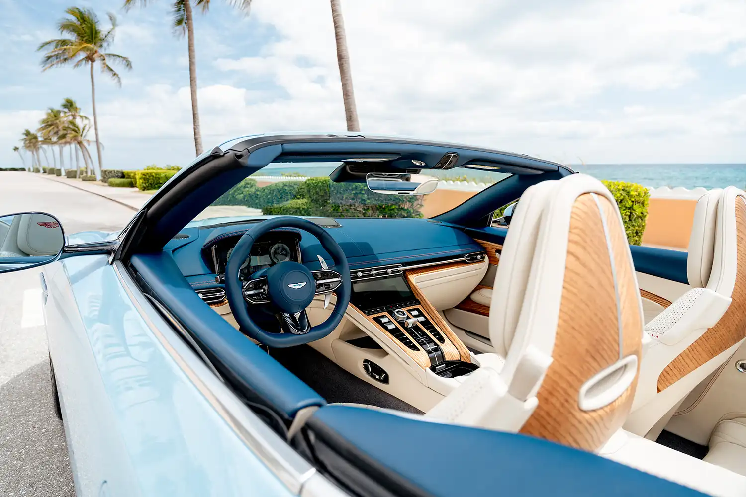 Aston Martin DB12 Volante Palm Beach Edition