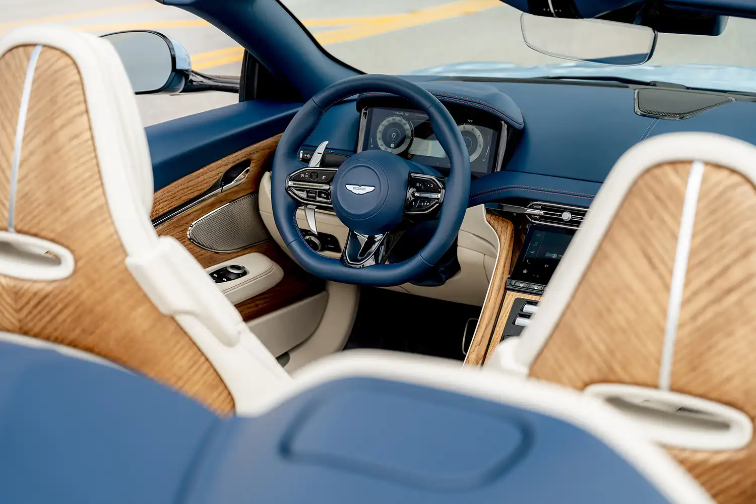 Aston Martin DB12 Volante Palm Beach Edition