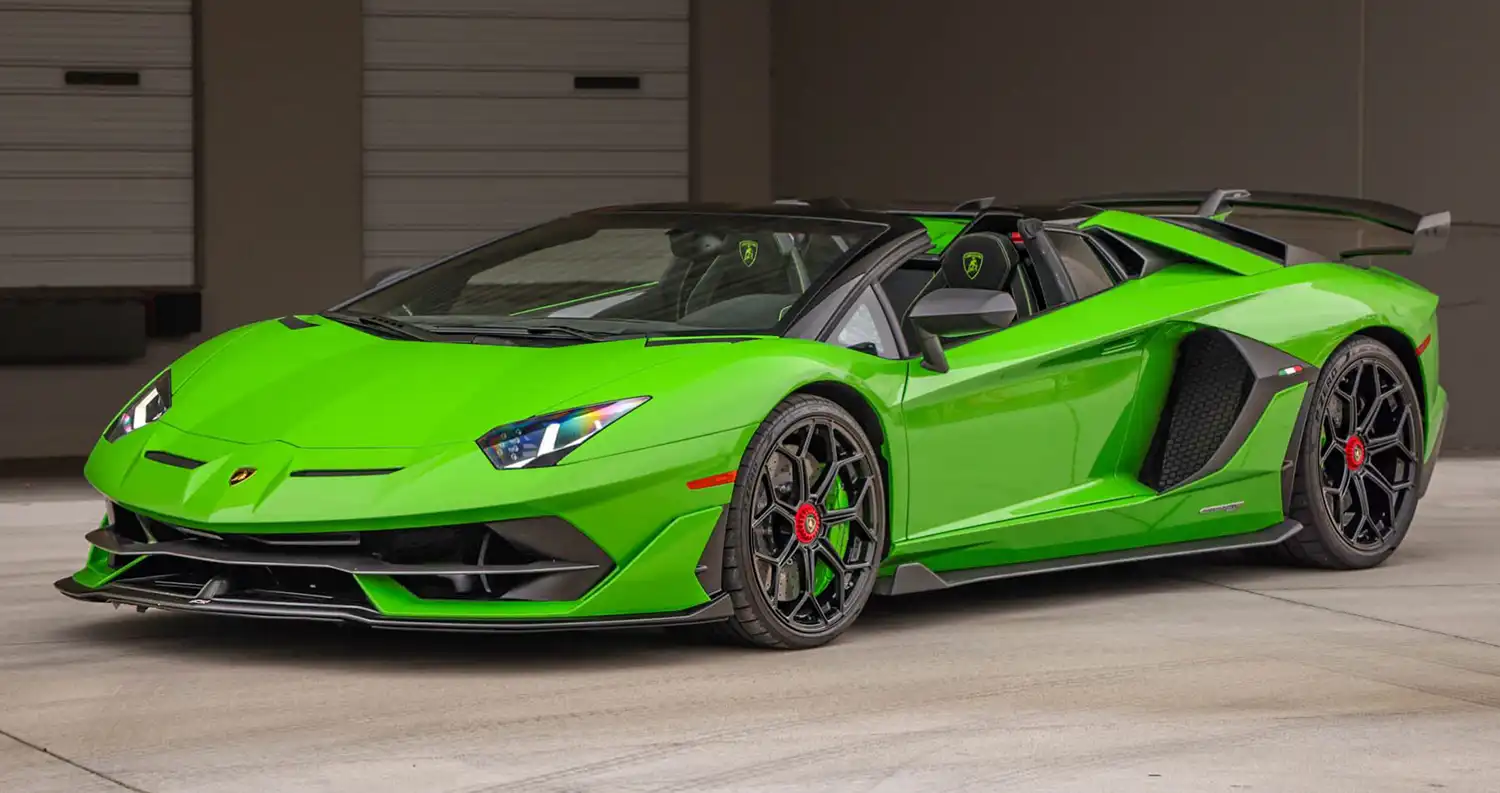 The Apex of Performance: Lamborghini Aventador LP770-4 SVJ Roadster