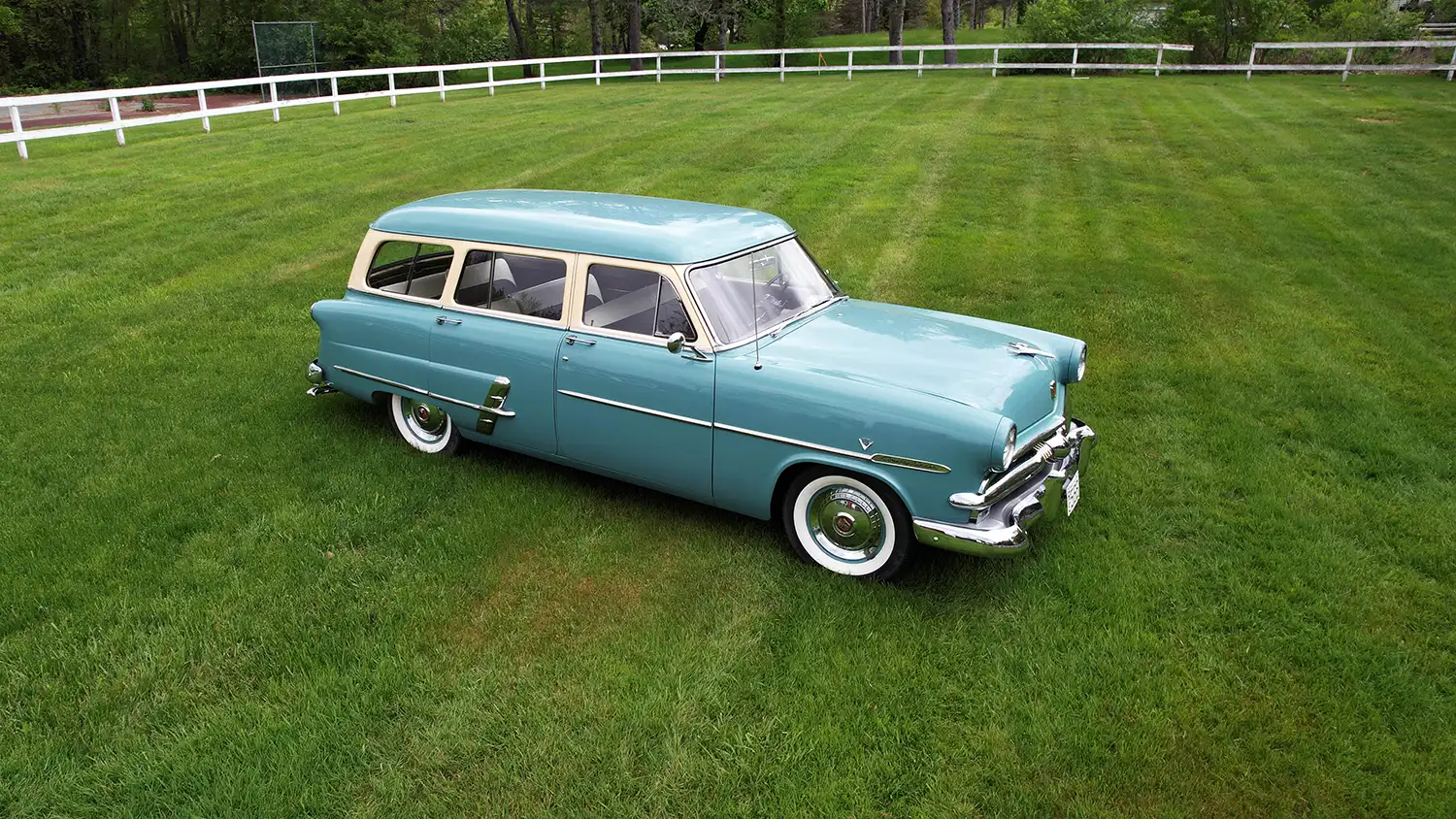 1953 Ford Customline Country Sedan
