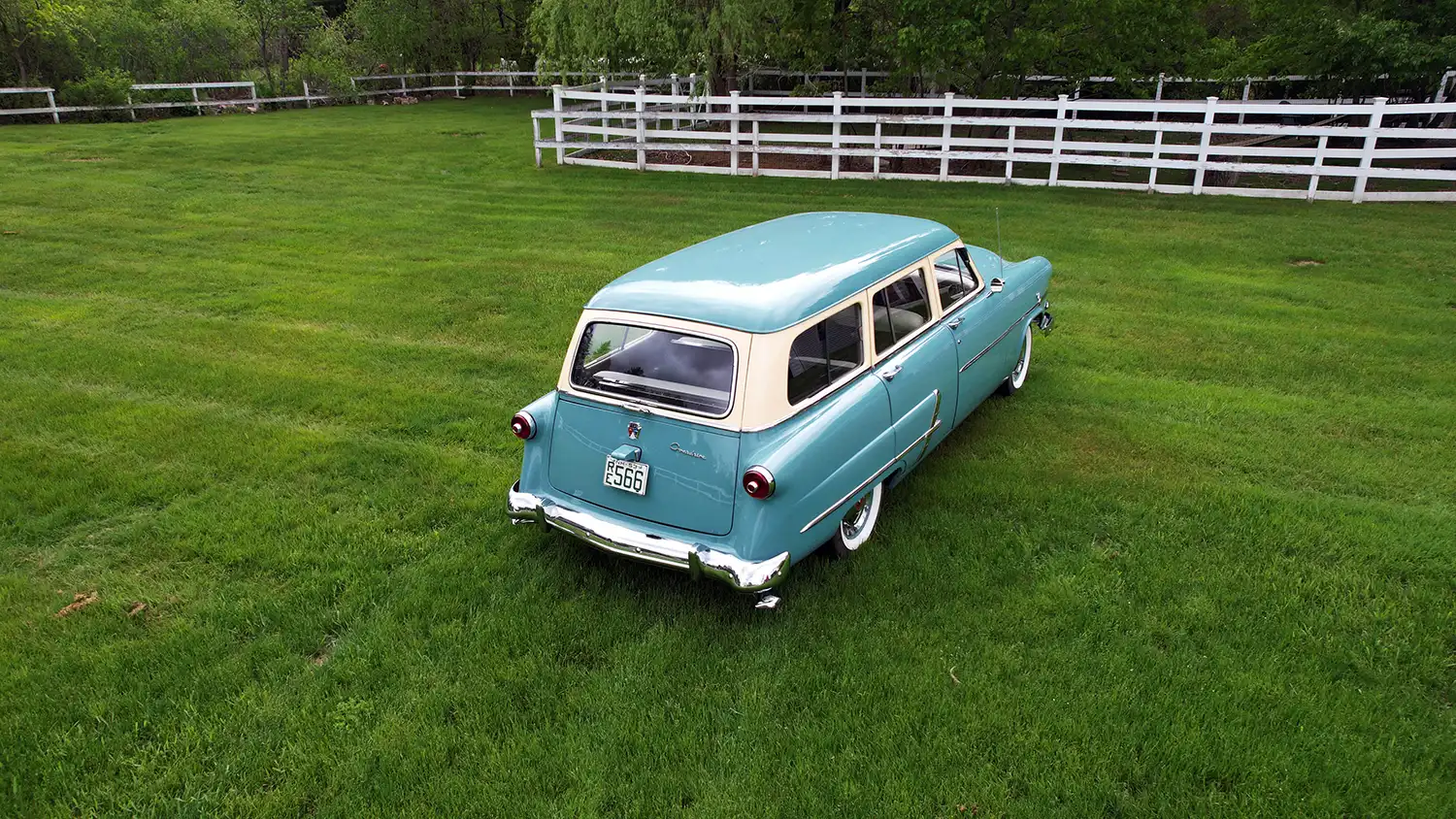 1953 Ford Customline Country Sedan