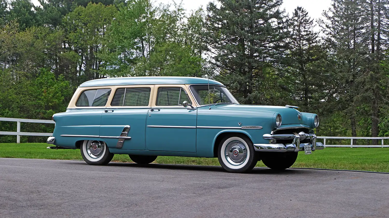 1953 Ford Customline Country Sedan