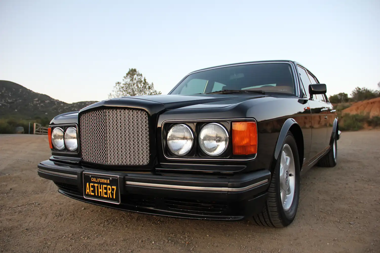 Black Elegance, Turbocharged Power: The 1989 Bentley Turbo R
