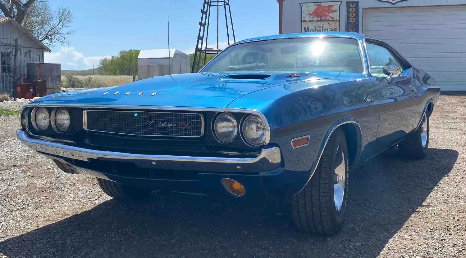 Power and Presence: Detailing the Exceptional 1970 Dodge Challenger R/T Coupe