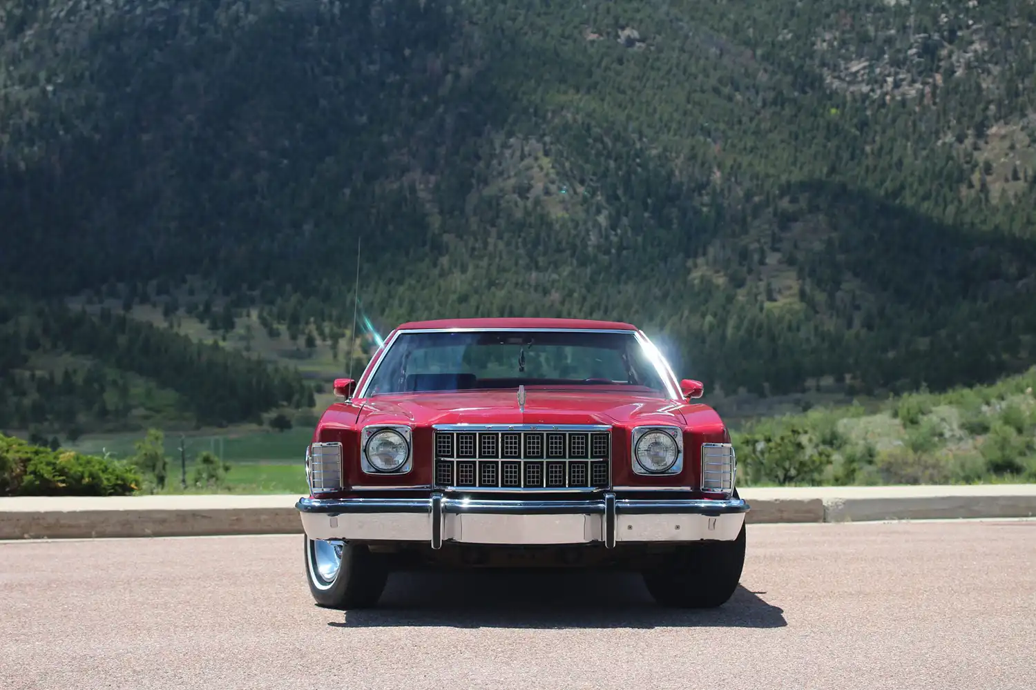 1974 Ford Gran Torino Elite 460 V8 Delivers Vintage Muscle in Style