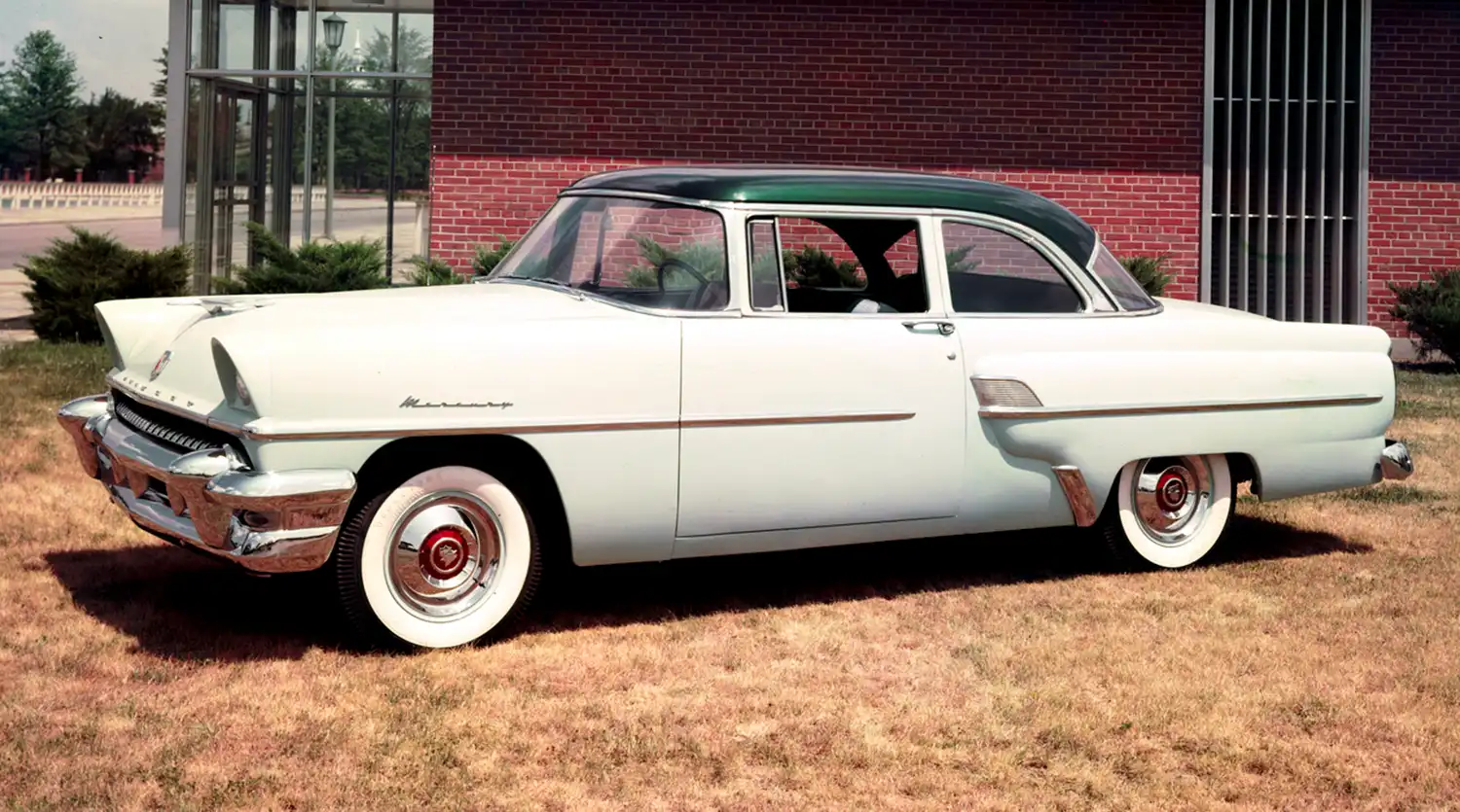 Mid-Century Marvel: The Stylish 1955 Mercury Custom Two-Door Sedan