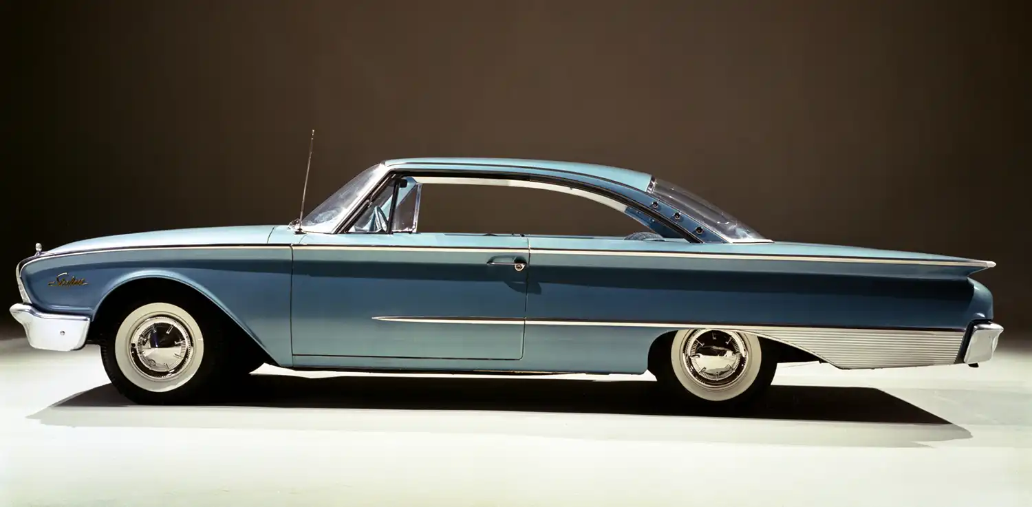 The Sleek Sophistication of the 1960 Ford Starliner Hardtop