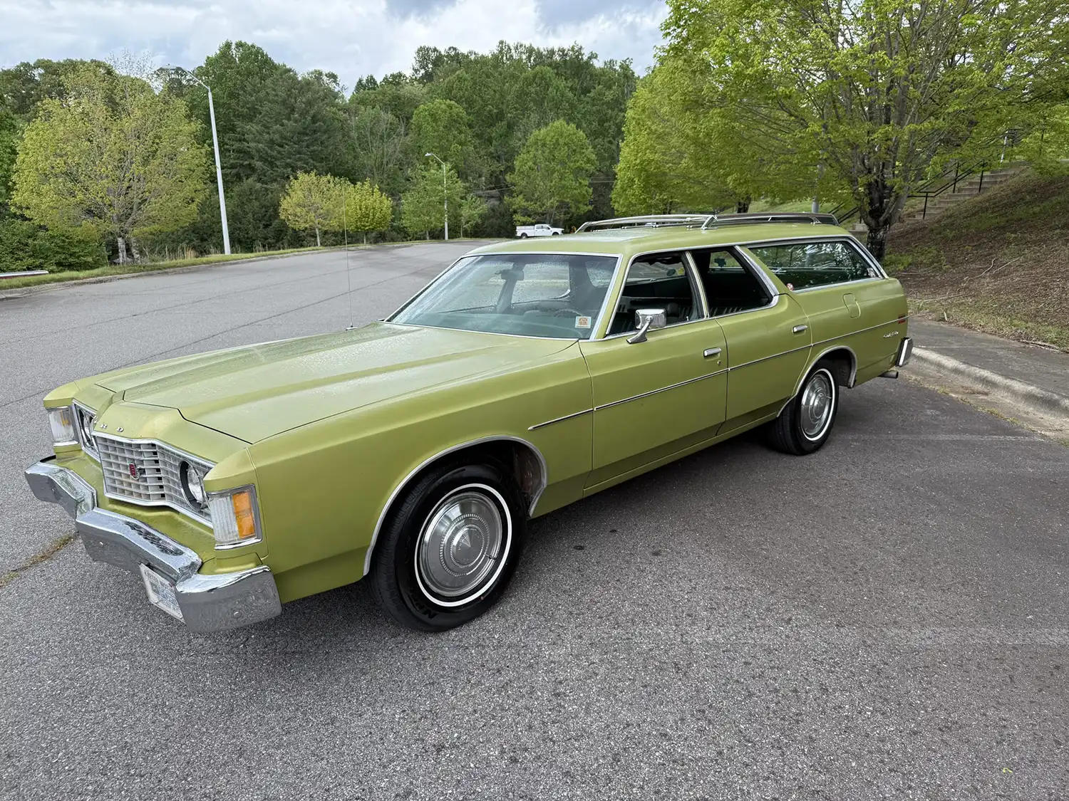 1973 Ford Galaxie 500 Country Sedan