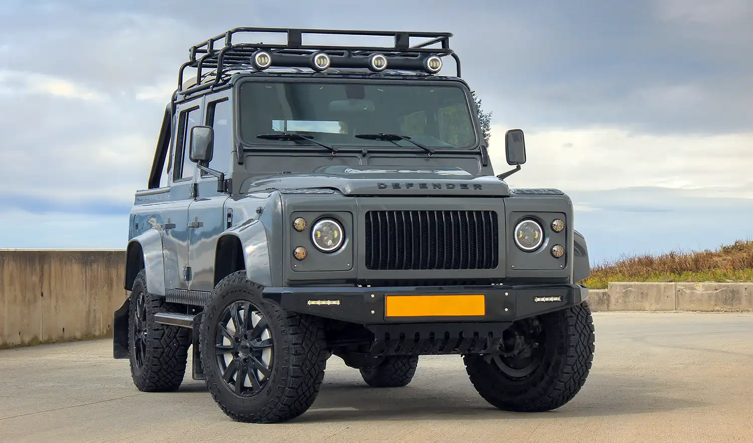 BEDEO and Monarch Defender Reveal Electric Classic for U.S. Drivers