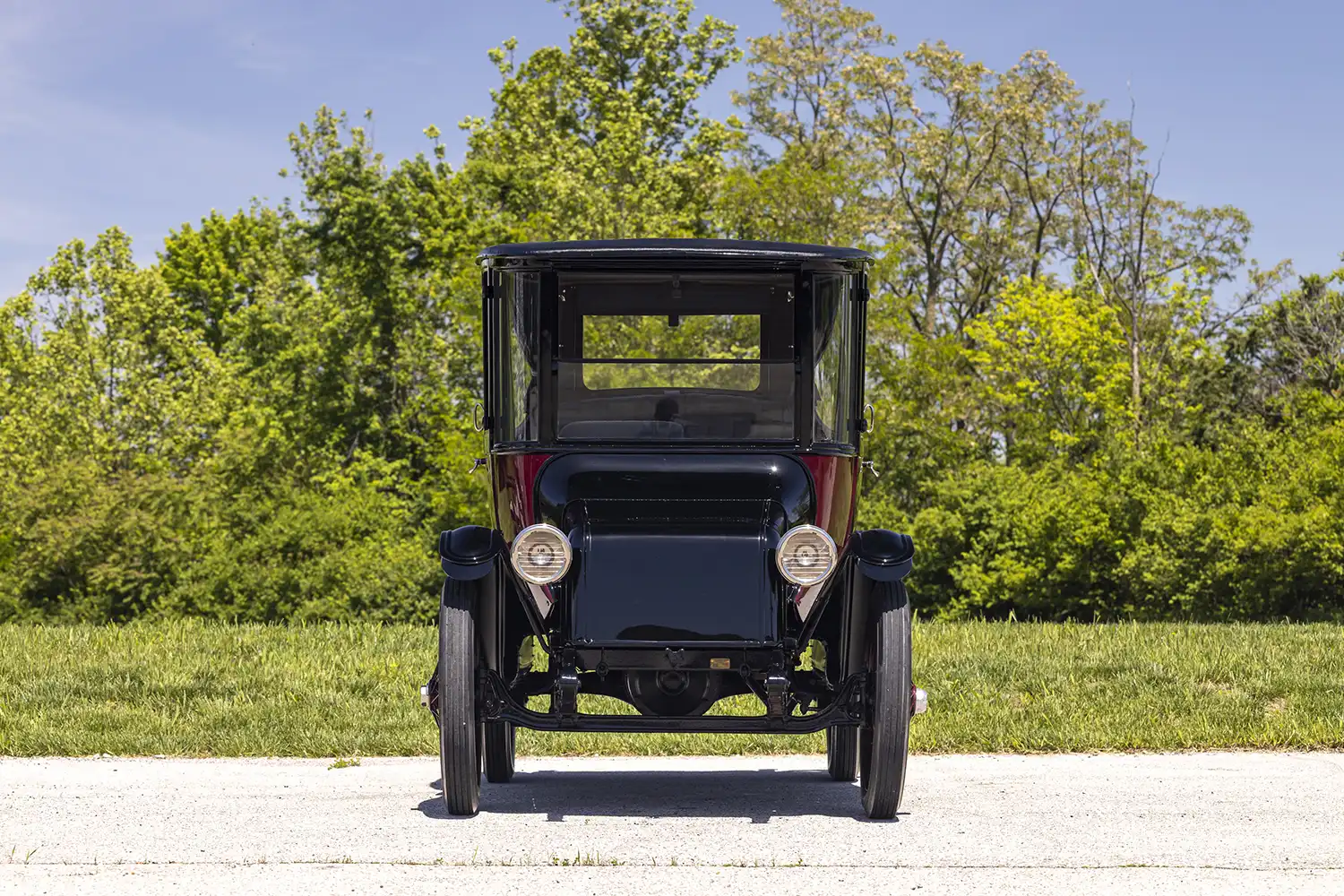 1918 Detroit Electric Model 75A