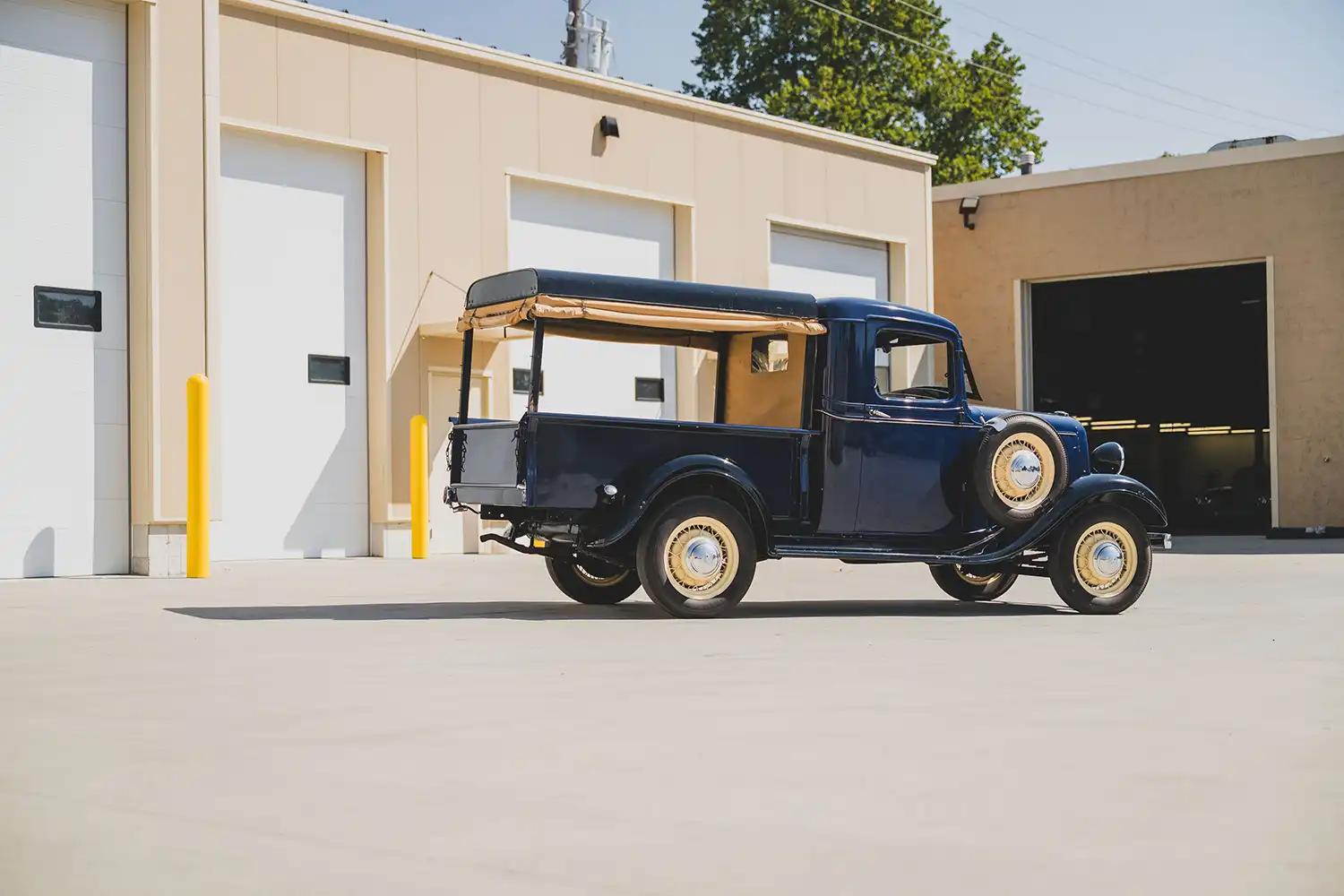 1935 Chevrolet Master EB Canopy Truck
