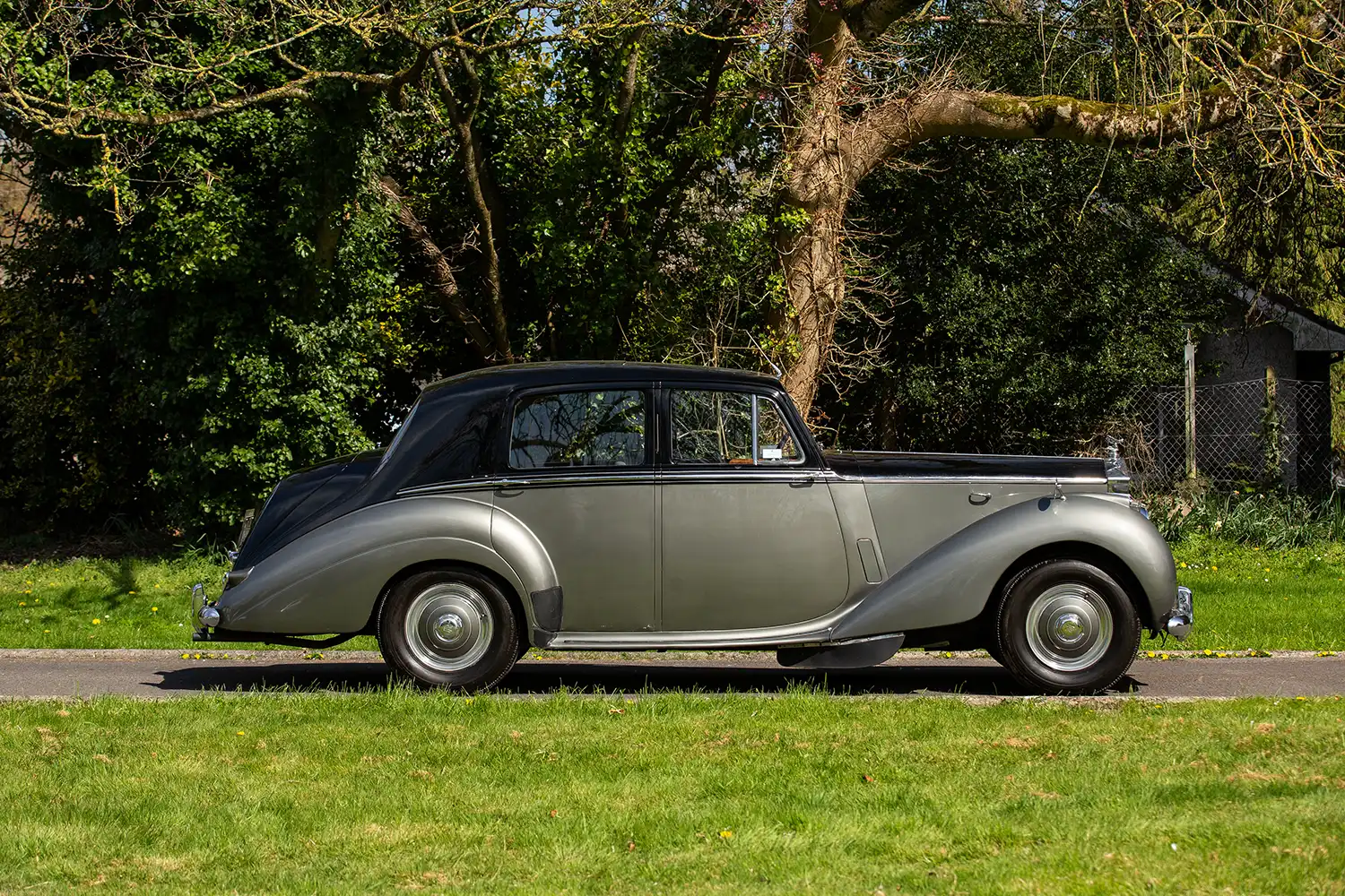 1954 Rolls-Royce Silver Dawn Saloon