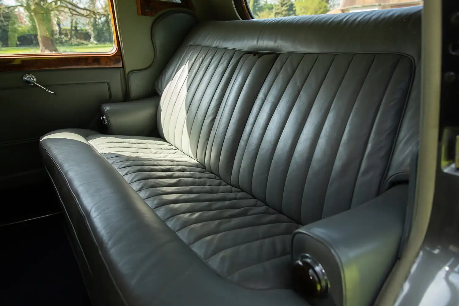 1954 Rolls-Royce Silver Dawn Saloon