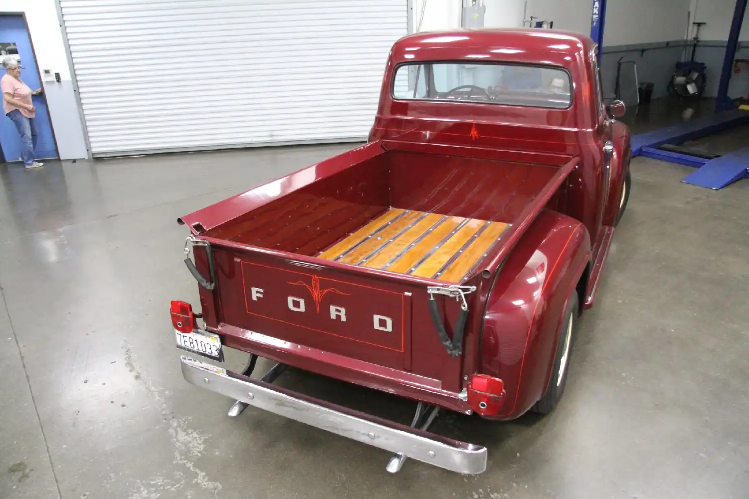 1955 Ford F-100 push truck