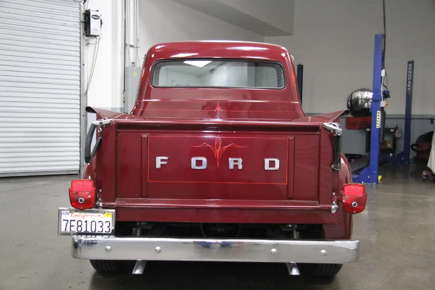 1955 Ford F-100 push truck