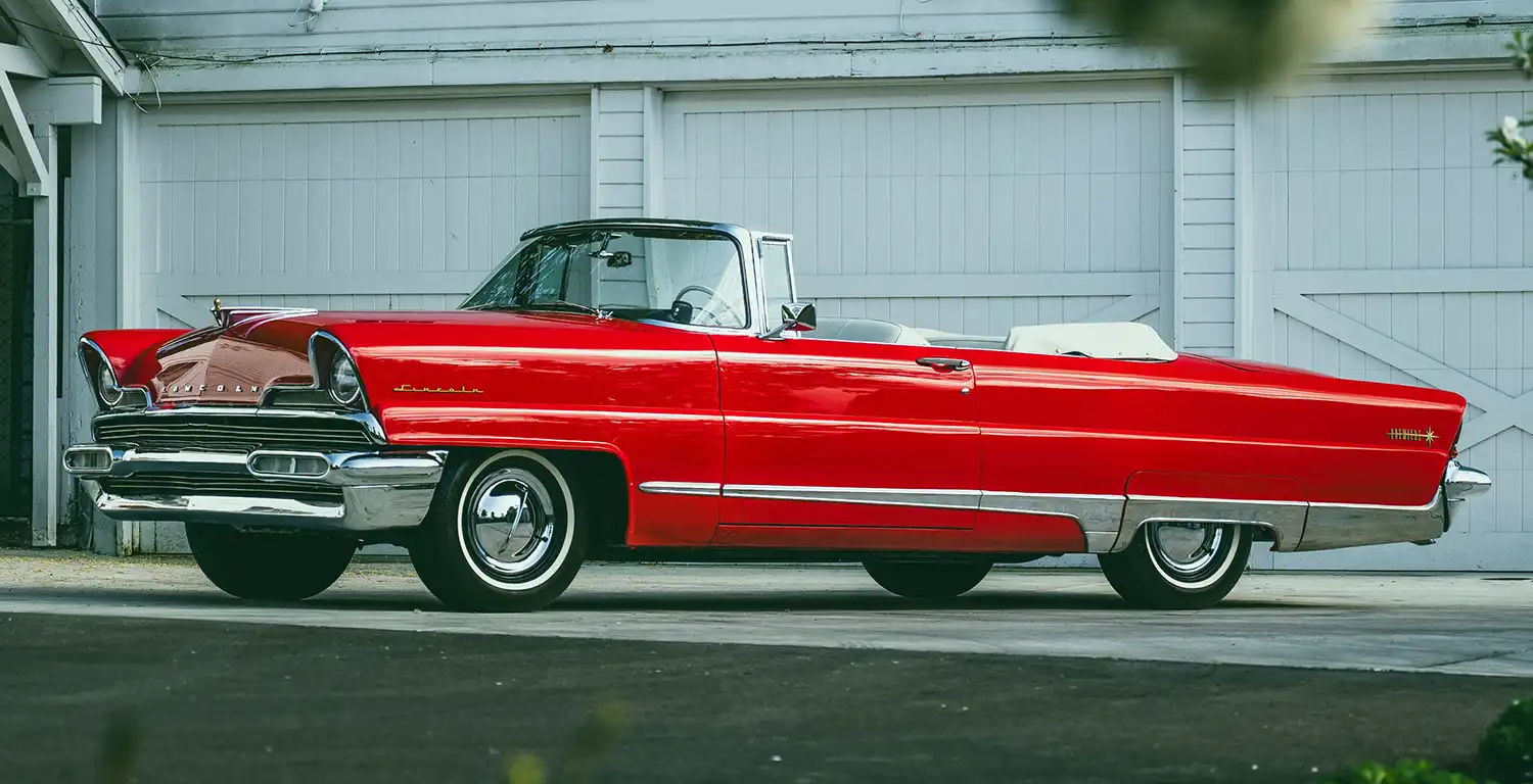 Grand Presence: Drive the Iconic 1956 Lincoln Premiere Convertible